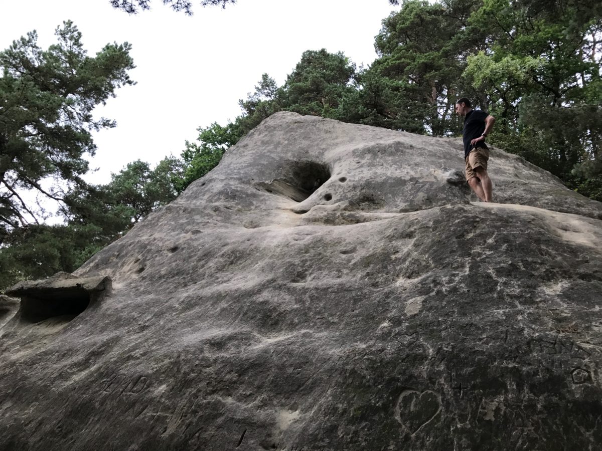 Die Grotten vom Mont Vully | Gregors Blog